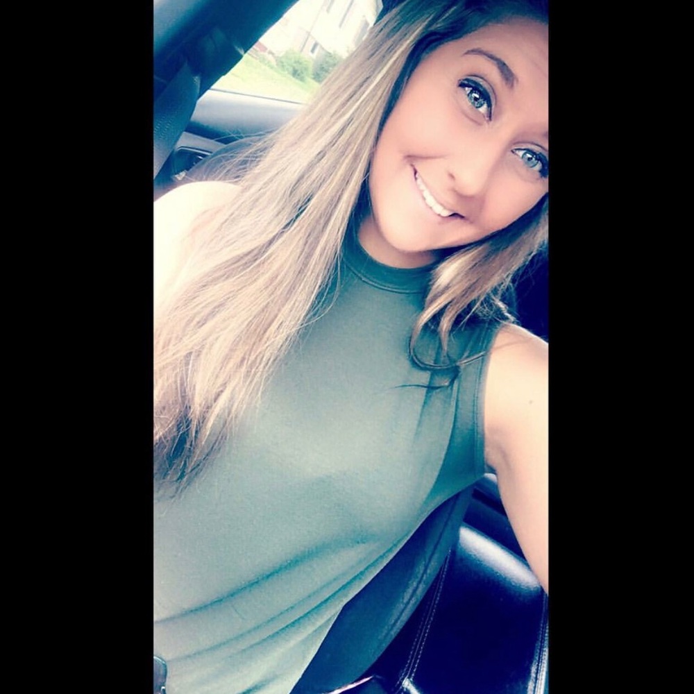 Meet your Posher, Corinna 💋🦉🌻🍍